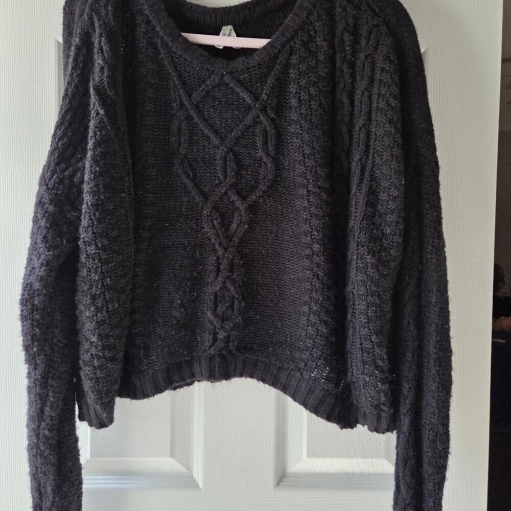 Mudd Cropped Black Fluffy Sweater